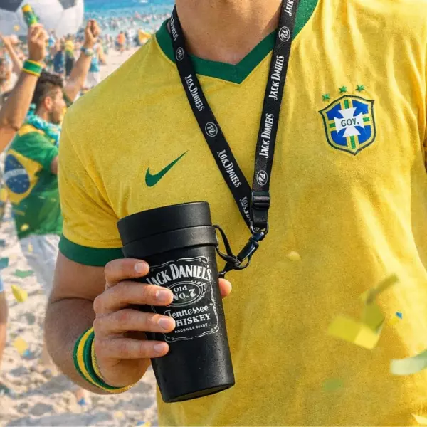 Copo com Cordão Personalizado - 550ml