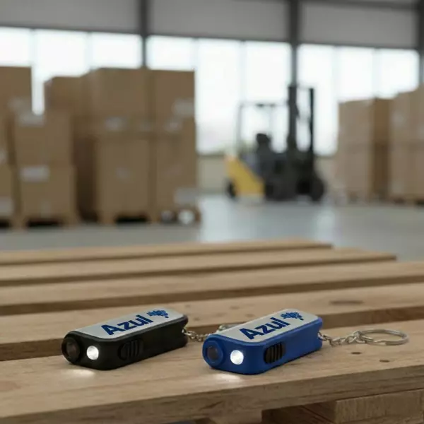 Chaveiro com Lanterna LED e Chave Phillips Personalizado