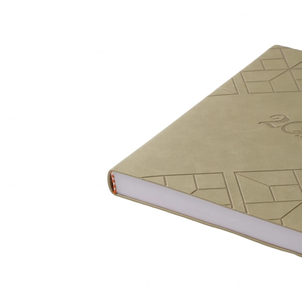 Agenda 2026 em Couro Sintético Personalizada -14,5 x 20,9 cm 