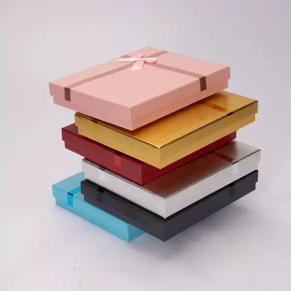 Caixa para Presente com Laço e Espuma Personalizada - 19x16cm 