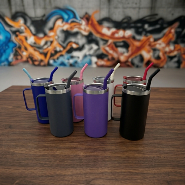 Caneca Térmica 600ml com Canudo Personalizada 