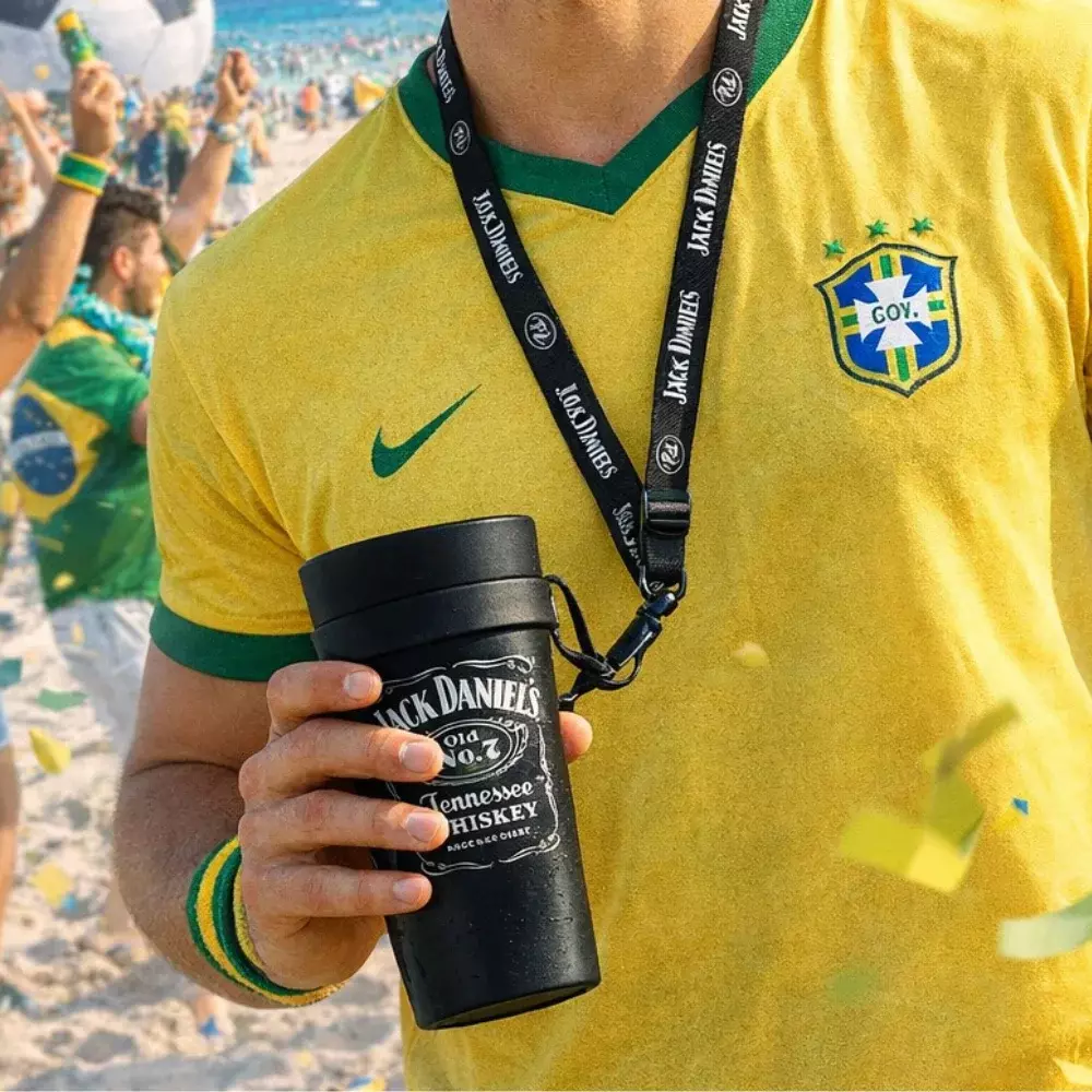 Copo com Cordão Personalizado - 550ml 