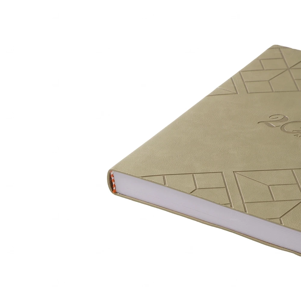 Agenda 2026 em Couro Sintético Personalizada -14,5 x 20,9 cm 