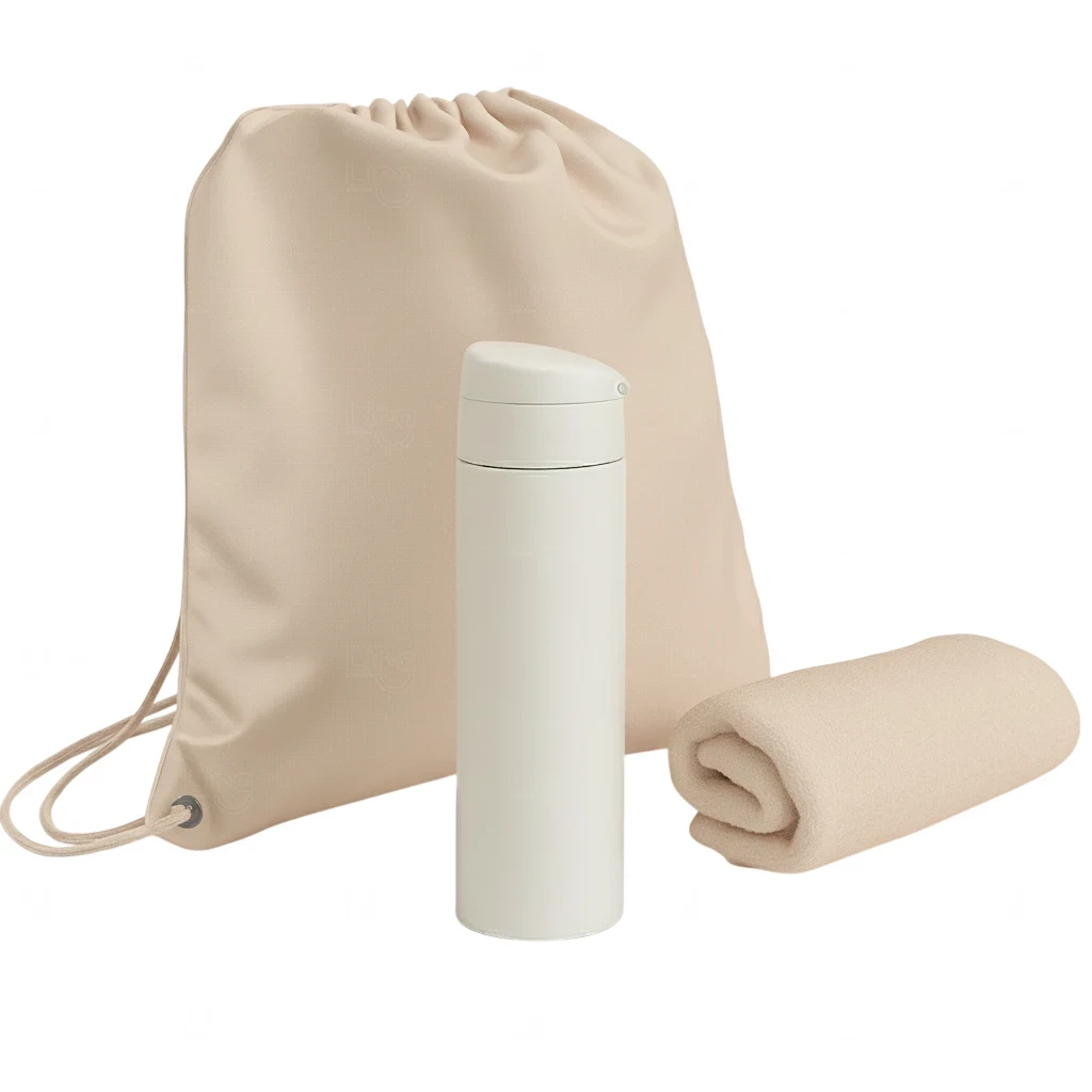 Kit Pé na Areia Personalizado - Garrafa, Mochila e Toalha 